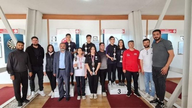 Bozüyük’te 19 Mayıs Dart Turnuvası Düzenlendi