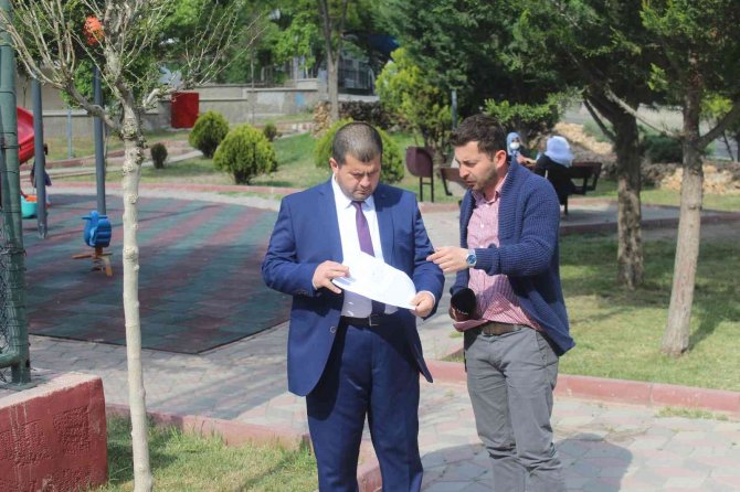 İ̇nternetten Telefon Siparişi Verdi, Telefon Yerine Kitap Geldi