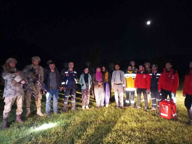 Pancar Toplarken Mahsur Kalan 6 Kişi Kurtarıldı