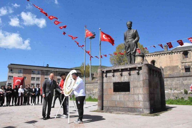 Bitlis’te 19 Mayıs Atatürk’ü Anma, Gençlik Ve Spor Bayramı Kutlamaları