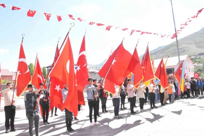 Bitlis’te 19 Mayıs Atatürk’ü Anma, Gençlik Ve Spor Bayramı Kutlamaları
