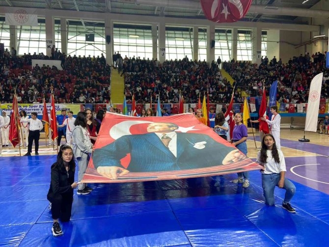 Afyonkarahisar’da 19 Mayıs Coşkuyla Kutlandı
