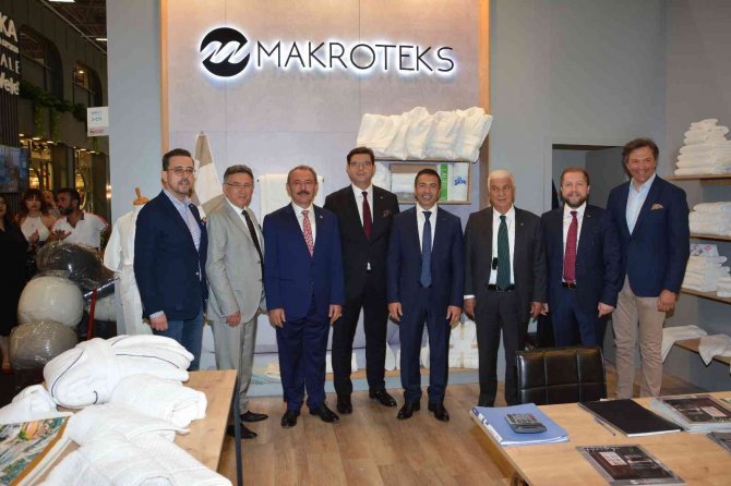 Dto, Hometex’de Adım Atmadık Yer Bırakmadı