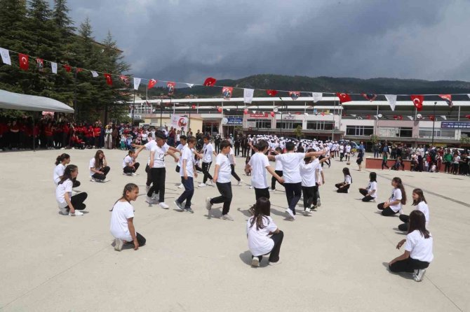 19 Mayıs Çameli’de Coşkuyla Kutlandı