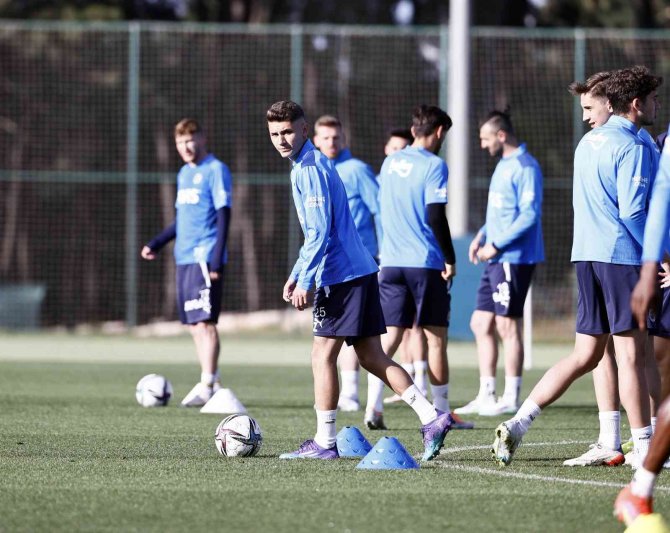 Fenerbahçe, 19 Mayıs’ı Kutladı