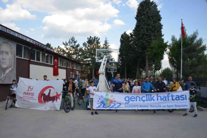 Gediz’de “Sağlık İçin Bir Pedalda Sen Çevir” Etkinliği