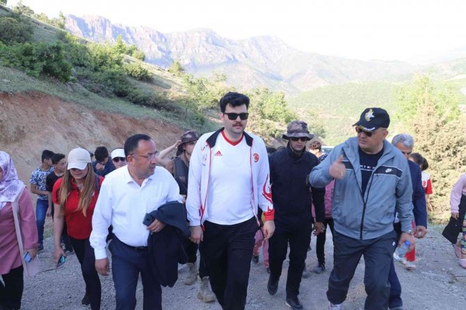 Çukurca’da Doğa Yürüyüşü