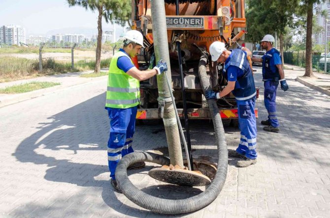 İ̇zsu’dan Yoğun Mesai