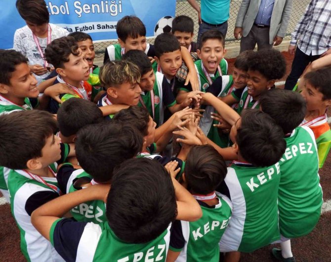 Kepez’de 19 Mayıs Futbol Şenliği