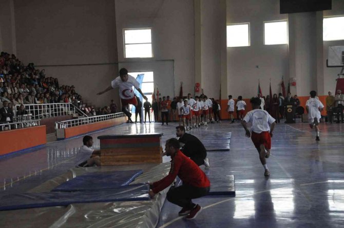 Bulanık’ta 19 Mayıs Atatürk’ü Anma, Gençlik Ve Spor Bayramı Kutlamaları