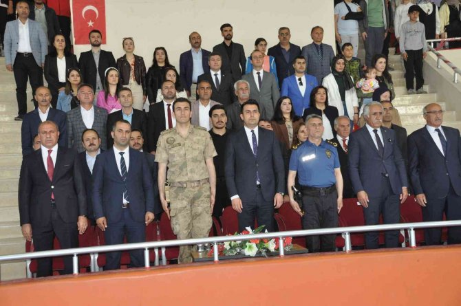Bulanık’ta 19 Mayıs Atatürk’ü Anma, Gençlik Ve Spor Bayramı Kutlamaları