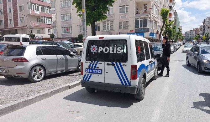 Kurusıkı Sandığı Silahı Ateşledi, İşyeri Sahibini Öldürdü