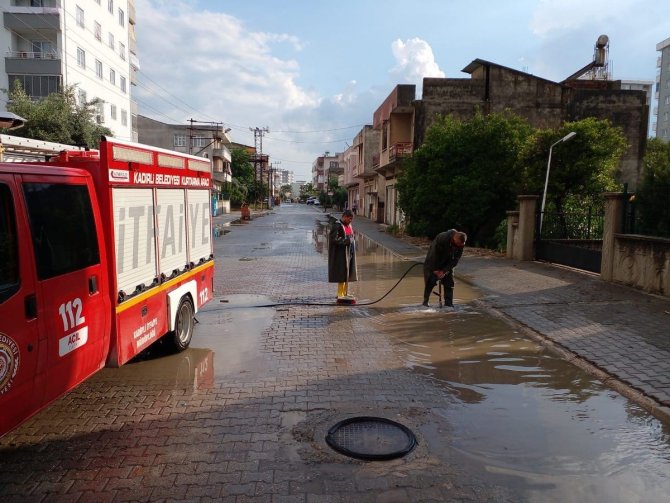 Osmaniye’de Sağanak Ve Dolu Yağışı