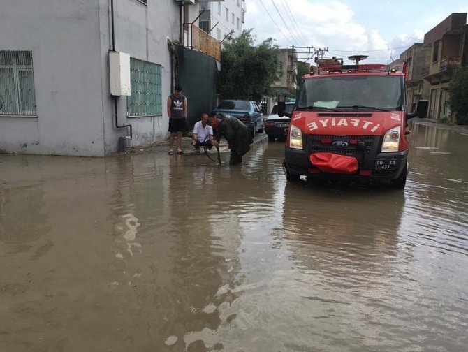 Osmaniye’de Sağanak Ve Dolu Yağışı