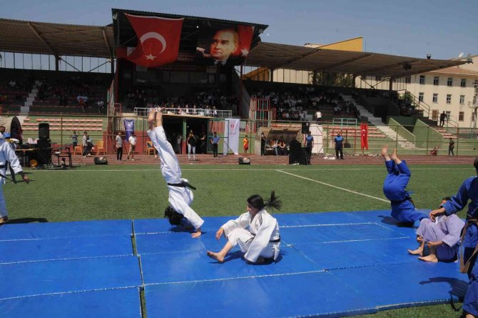Cizre’de 19 Mayıs Coşkusu