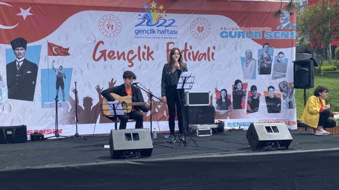 Açık Hava Konserine Yoğun İlgi