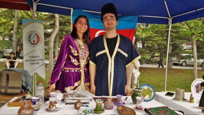 Üniversite Öğrencileri Uluslararası Kültür Günü’nde Bir Araya Geldi