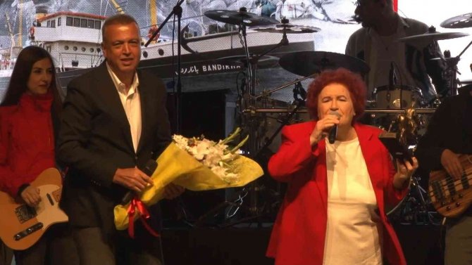 Ataşehir’de 19 Mayıs Coşkusu Yaşandı