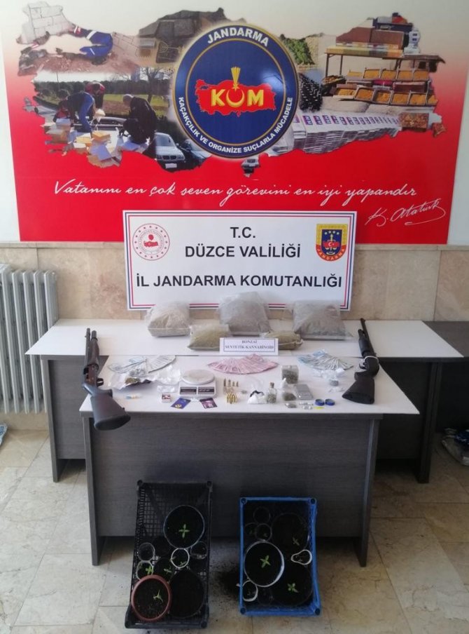 5 Ay Boyunca Takibe Alınan Suç Örgütü Çökertildi: 17 Gözaltı