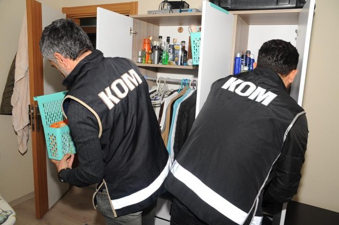 ’Ucuz Konteyner’ İlanıyla 73 Kişiyi Dolandıran Şüphelilere Eş Zamanlı Operasyon