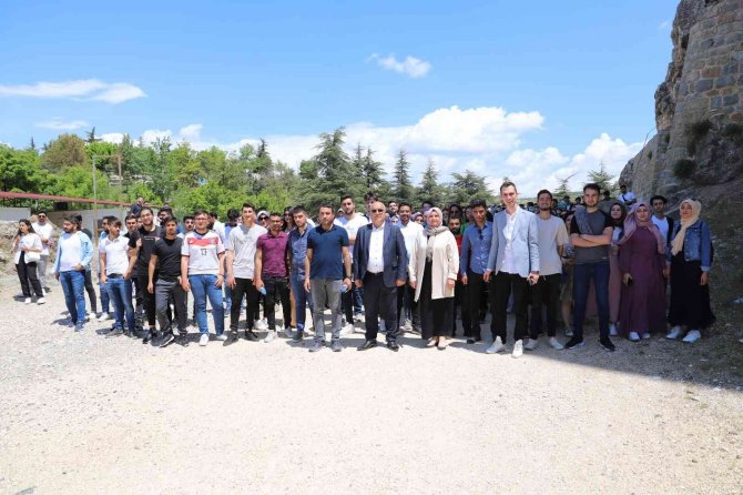Fırat Fest İle Üniversite Öğrencileri Elazığ’ı Tanıyor