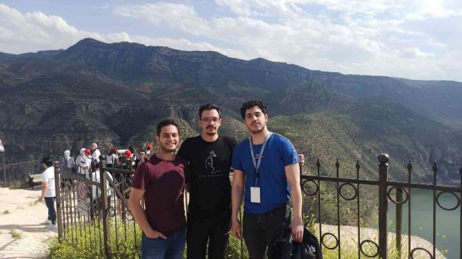 Havelsan Mühendis Ve Üniversite Öğrencileri Akdeniz Kanyonlarını Aratmayan Botan Vadisini Gezdi
