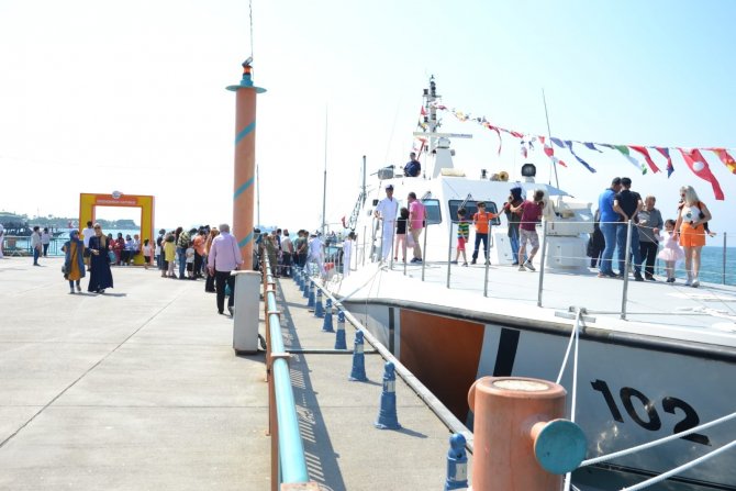 İ̇skenderun’da Sahil Güvenlik Botunu Bin 930 Vatandaş Ziyaret Etti