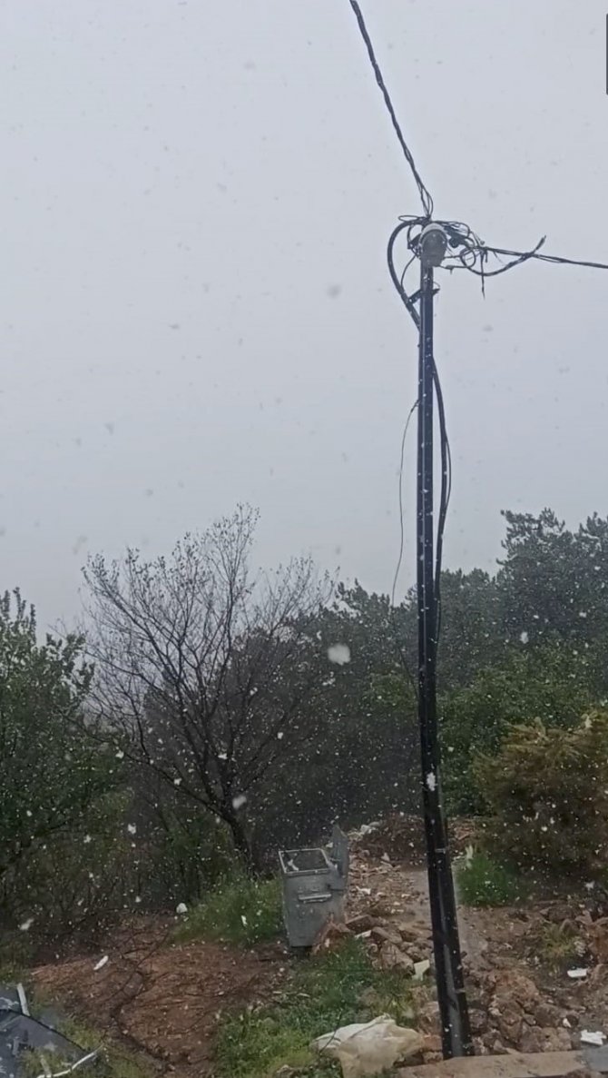 Muratdağı’nda Mayıs Ayında Kar Sürprizi