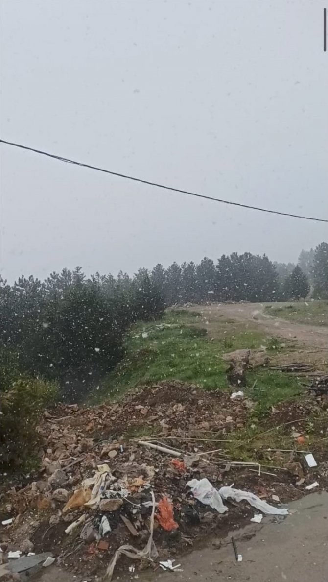 Muratdağı’nda Mayıs Ayında Kar Sürprizi