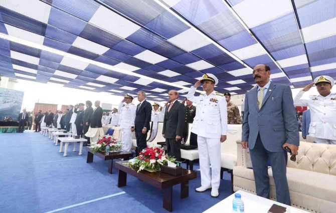 Pakistan Mi̇lgem Projesi’nin Üçüncü Gemisi Törenle Denize İndirildi