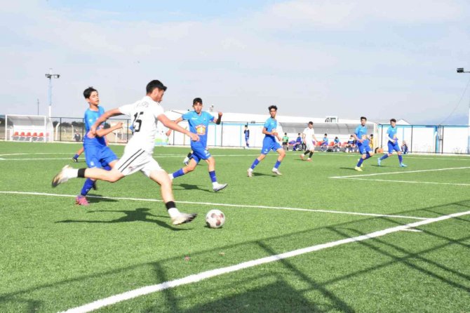 Şehzadeler Belediyesi 19 Mayıs’ta Samet Algu Futbol Turnuvası Düzenledi