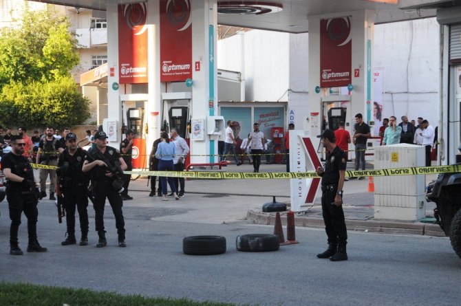 Cizre’de Silahlı Saldırıya Uğrayan Oto Galerici Hayatını Kaybetti