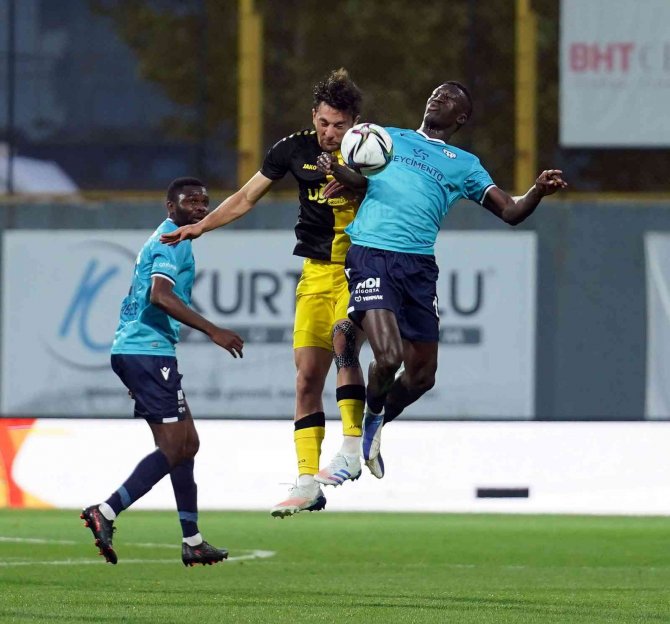 Spor Toto 1. Lig: İ̇stanbulspor: 0 - Bandırmaspor: 0