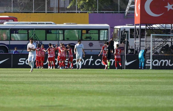 Spor Toto 1. Lig: Tuzlaspor: 2 - Samsunspor: 4