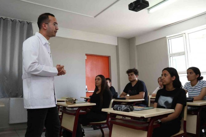 Doğru Kullanılan Sınav Kaygısı Üniversite Adayları İçin Motive Edici Olabilir