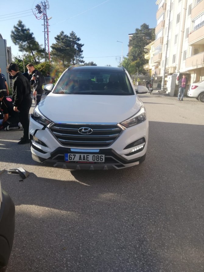 Alaplı’da Karşıya Geçen Yayaya Otomobil Çarptı