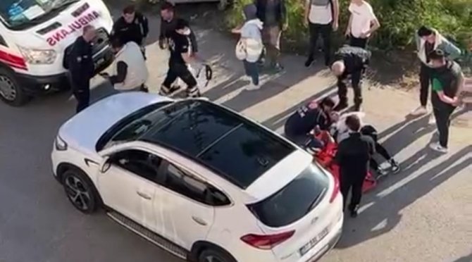 Alaplı’da Karşıya Geçen Yayaya Otomobil Çarptı