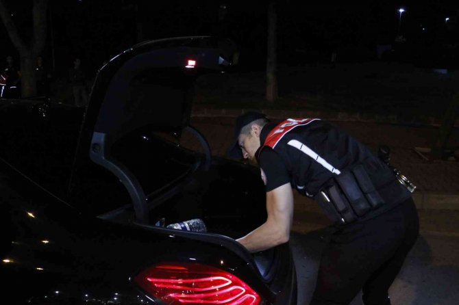 Adana’da Bin 735 Polisle Huzur Ve Güven Uygulaması