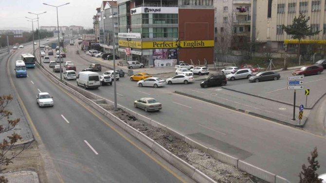 Ankara’daki İ̇stasyon Caddesi’nin Geleceği Bölge Esnafı İle Belirlenecek