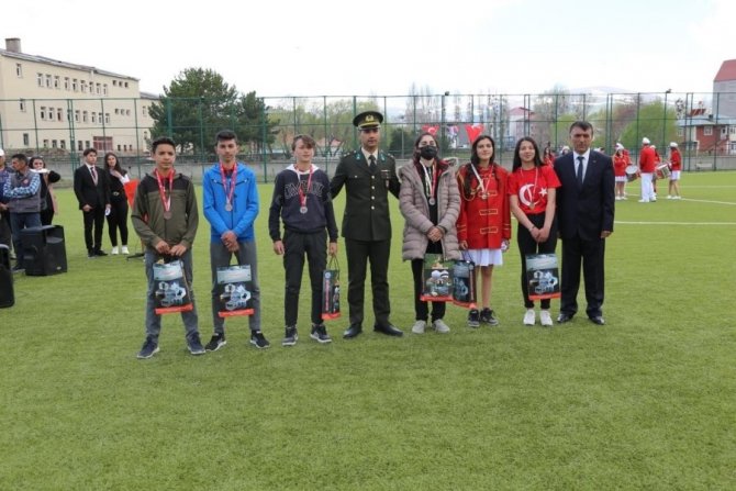 Çıldır’da Dereceye Giren Sporculara Ödülleri Verildi