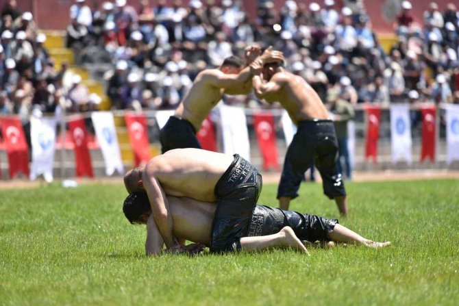 Çorum Er Meydanı Kırkpınar’ı Aratmadı