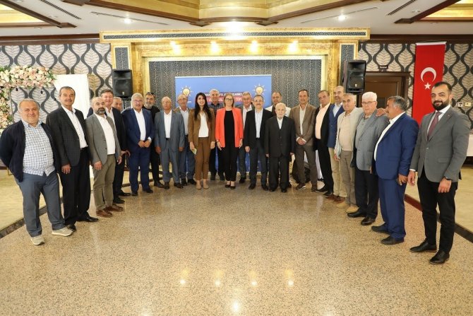 Ak Parti İ̇zmir’de Dünden Bugüne Vefa Toplantıları Sürüyor
