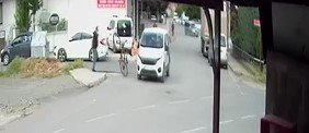 Yola Aniden Atladı, Araç Çarptı