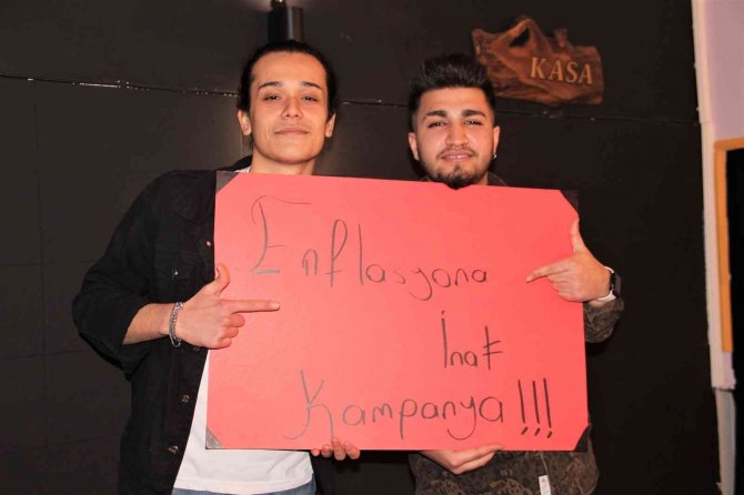 Elazığ’da İki Kafadar Kafe Açıp Enflasyona İnat Fiyatları Yarı Yarıya İndirdi