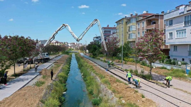 Sırasöğütler Deresi Yeni Yaşam Alanına Dönüşüyor