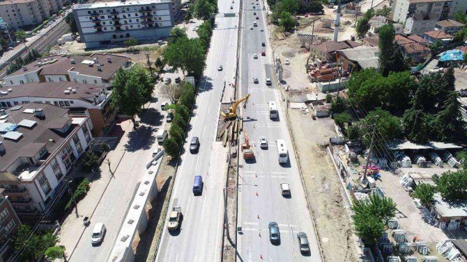 D-100’de Birer Şerit Trafiğe Kapatıldı