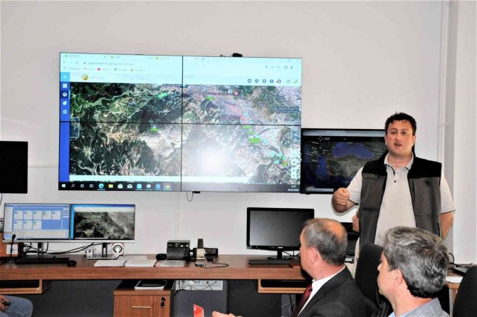 Kütahya’da Orman Yangınlarıyla Mücadelede Kurumlar Arası İşbirliği Ve Bilgilendirme Toplantısı