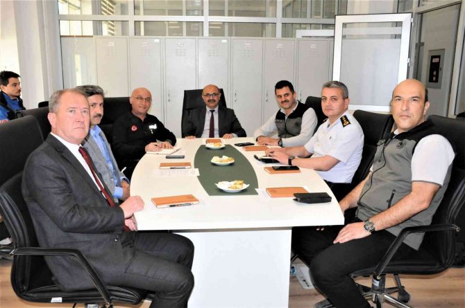 Kütahya’da Orman Yangınlarıyla Mücadelede Kurumlar Arası İşbirliği Ve Bilgilendirme Toplantısı