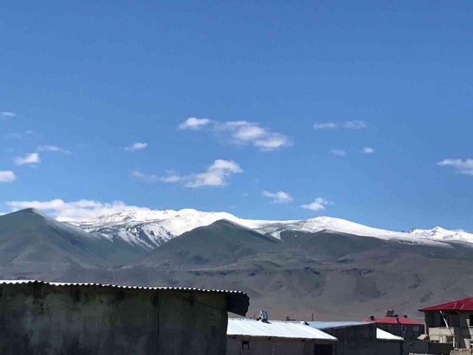 Mayıs Ayında Iğdır’ın Yüksek Kesimlerine Kar Yağdı
