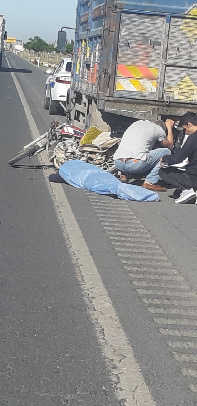 Tarsus’ta Trafik Kazasında Motosiklet Sürücüsü Hayatını Kaybetti